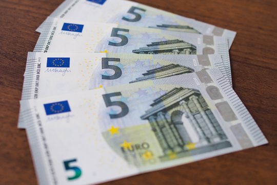 ftoxeia euros